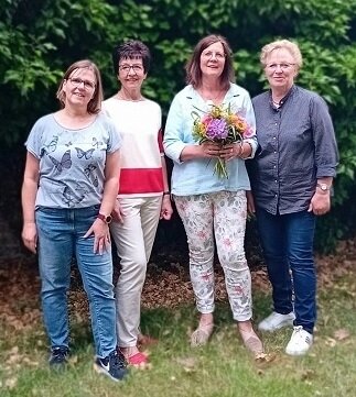 v.l.n.r.: Regina Beeck (SkF-Rat), Bianca Zeh (SkF-Rat/Vorsitzende),             Astrid Samuel (Vorständin), Christel Wenders (SkF-Rat/1.Stellvertretende) (Bild vergrößern)