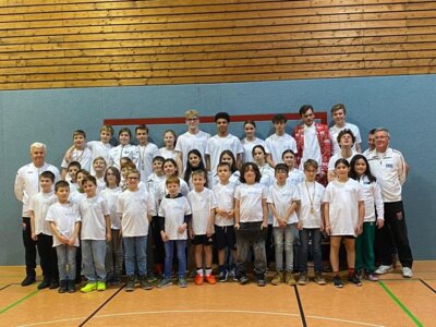 Die TSG-Eislingen Fechtabteilung feiert ihre Weihnachtsfeier (Bild vergrößern)