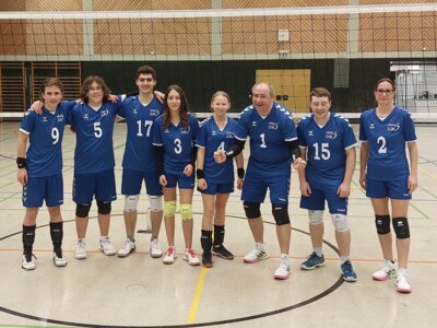 Foto zur Meldung: Volleyball „Oldstars“ beenden ihre Saison mit der Meisterschaft