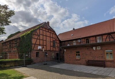 Gemeinde Rennau versteigert Gebäude zum Höchstgebot