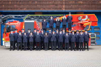 29 neue Feuerwehrmitglieder erfolgreich ausgebildet! (Bild vergrößern)