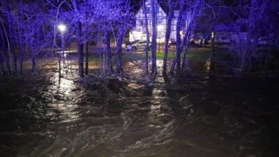 Hochwasser in weiten Teilen von Großenlüder in der Nacht vom 2. auf den 3. Januar 2024 - hier: Kleine Mühle am Ortseingang von Großenlüder