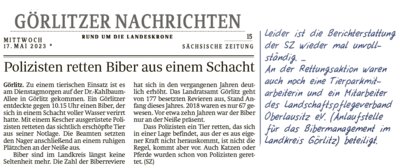 Meldung: Polizisten retten Biber aus einem Schacht
