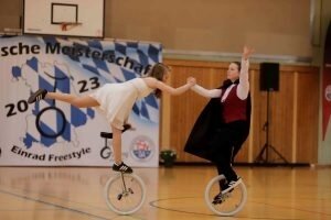 Bayerische Meisterschaft im Einrad Freestyle (Bild vergrößern)