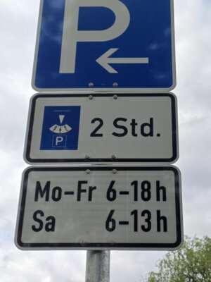 Neuer 2 h-Parkplatz in Grebs (Bild vergrößern)
