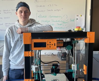 3D Drucker  - Projekt „3D Druck macht Schule“ von Tutolino (Bild vergrößern)