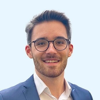 Vizepräsident Inneres/Äußeres Tel.: (0157) 32243968 (Bild vergrößern)