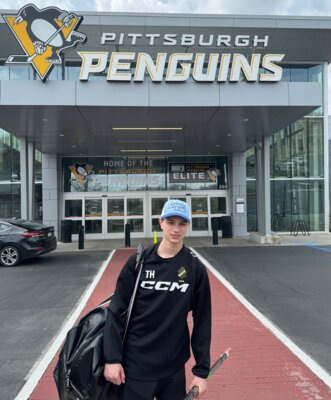 Link zu: Eishockey Try-Outs in Pittsburgh für Tom aus der 9a