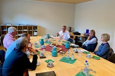 Gesprächsrunde (Bild vergr&ouml;&szlig;ern)
