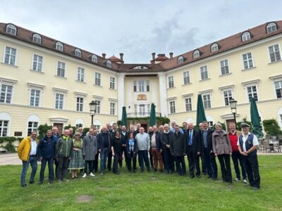 Foto zur Meldung: Präsidialsitzung Deutscher Landkreistag:  Vertreter der 294 deutschen Landkreise trafen sich in OSL