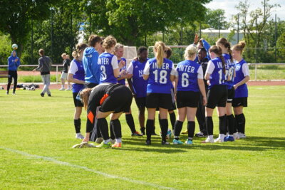 2. Frauen steigen auf - 2. Herren im Pokalfinale (Bild vergrößern)