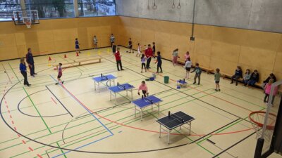 TTBW on Tour – 100 Kinder aus vier Eislinger Schulklassen lernen Tischtennis kennen (Bild vergrößern)