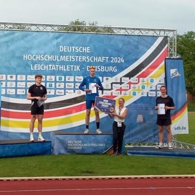 Leichtathletik - Florian Bernert springt zu Gold
