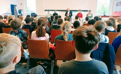 Besuch der 5. Klassen bei lokalen Bürgermeistern (Bild vergr&ouml;&szlig;ern)