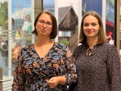 Foto: Die Kreiswahlleitung OSL: Anne Kawetzki und Michelle Käschel. (Foto LK OSL/Werner) (Bild vergrößern)
