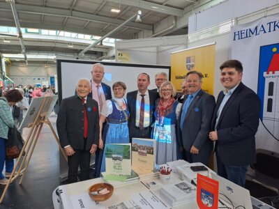 Meldung: Der Heimatkreis Neubistritz war mit einem Stand auf dem Sudetendeutschen Tag in Augsburg vertreten