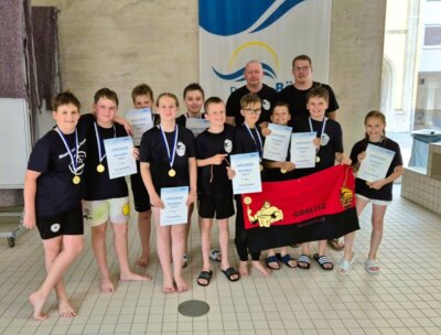 Foto zur Meldung: Wasserball U12 siegt beim Bezirkspokal