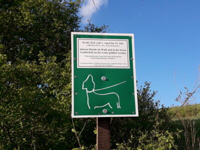 Meldung: Hunde an die Leine