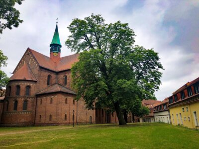 Klosterland-Gesprächsreihe von Buchbinderei über Kunstverlag bis Paramentik (Bild vergrößern)