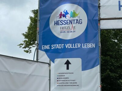 Georg-Büchner-Schule zu Gast bei der Bundeswehr auf dem Hessentag in Fritzlar (Bild vergrößern)