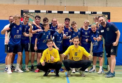 Erster Sieg – Hamelner B-Jungs halten Oberliga-Chance aufrecht (Bild vergrößern)