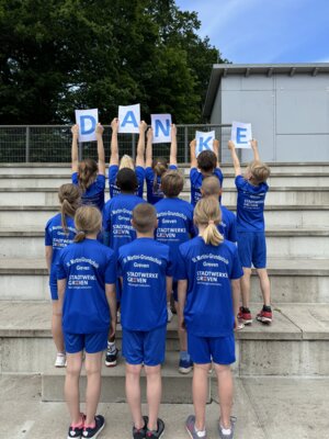 Meldung: Mit neuen Trikots zum Finale