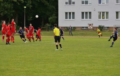 Abschluß erfolgreich - 2:0 gegen Dissenchen/Haasow