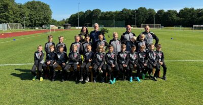 Meldung: Neue Trainingsanzüge für die U9