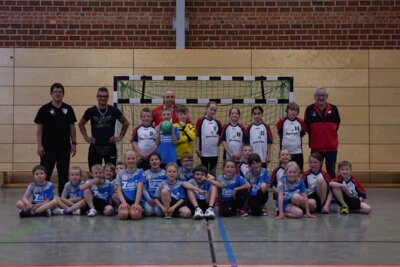 Foto zur Meldung: Handball-Freundschaftspiel zwischen der TSG Ruhla e.V. und der Einheit Bad Salzungen