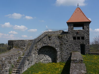 Blick auf den Schlossberg mit Innenhof