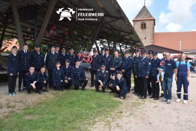Foto zur Meldung: Besuch von der Partnerfeuerwehr zum Dorfjubiläum