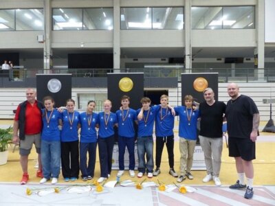 Doppel-Gold für Florettteams in Schwerin (Bild vergr&ouml;&szlig;ern)