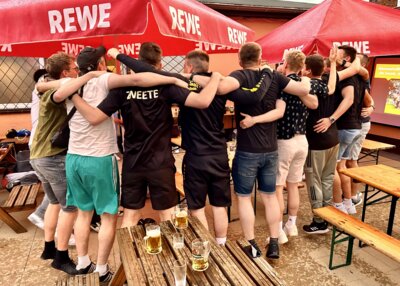 Zeit für ein „GOODBYE“ auch bei unserer #FSVZWEITE (Bild vergrößern)