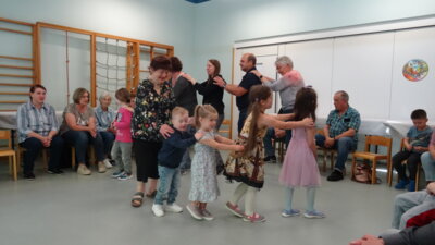 Meldung: Elbbachzwerge freuen sich über den Besuch von Oma und Opa