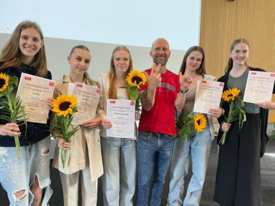 Einstein-Projekte holen zweiten und dritten Platz beim IHP-Forschungspreis (Bild vergrößern)