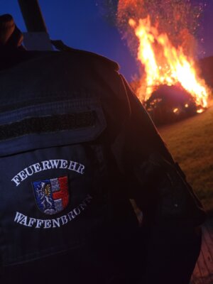 Foto zur Meldung: Besuch des Johannifeuers in Rhanwalting und Balbersdorf