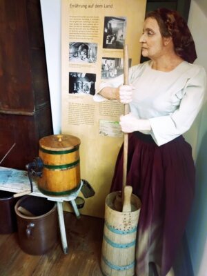 Foto zur Meldung: „Die Butterhexe“ erlebt Uraufführung im Museumshof