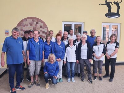 Die Mannschaften Fürth blanc und PCB II (Bild vergrößern)