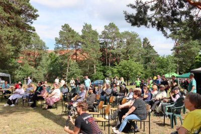 Meldung: Kultur-Campus Sachsendorf begeisterte trotz Regen mit musikalischem und familiärem Programm