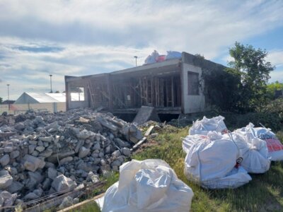 Ehemaliges Lehrlingswohnheim in Falkenthal abgerissen (Bild vergrößern)