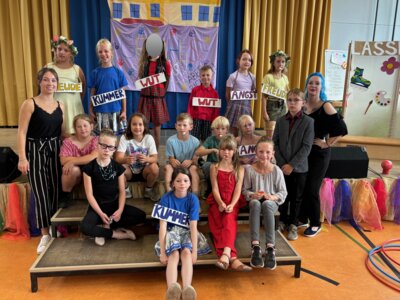 Meldung: Theateraufführung "Gefühls-Chaos- aber richtig"