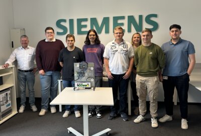 Intensiv-Schülerpraktikum „Automatisierungstechnik“ bei Siemens in Saarbrücken (Bild vergrößern)
