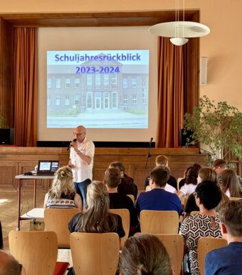 Meldung: Schuljahresrückblick der Friedrich-Hoffmann-Oberschule