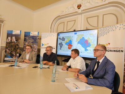 Meldung: Pressemitteilung der KAG "Entwicklung Oberzentrum Südthüringen" nach der Kabinettsentscheidung