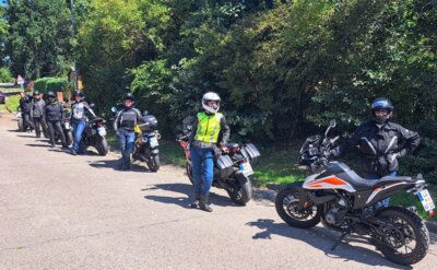 Fahrt zur Schwindebachquelle / Biker Bienen (Bild vergrößern)