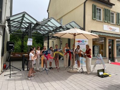 Blockflötenensemble am Samstag, 29.06.2024 bei der Einweihung der neuen Fußgängerzone in Marbach