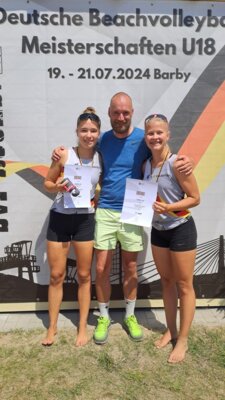 Foto zur Meldung: Mathilda Dill holt bei den Deutschen U18 Beachvolleyballmeisterschaften Platz 4
