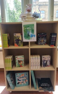 Sommerferien-Aktion in der Bibliothek - Mitmachen lohnt sich! (Bild vergrößern)