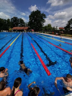 Foto zur Meldung: Premiere des Schwimmlagers für die Klassenstufe 5