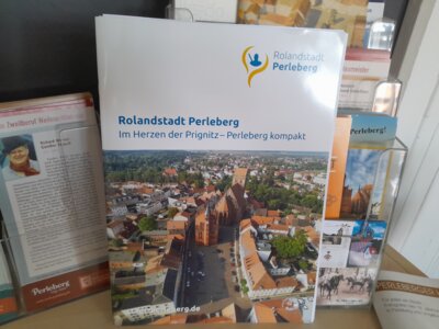 Foto zur Meldung: Nur die BVB-Verlagsgesellschaft mbH aus Nordhorn hat die Legitimation der Rolandstadt Perleberg für die neue Informationsbroschüre